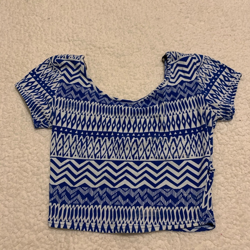 Crop top